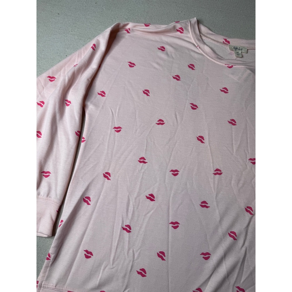 Style & Co Pink Lip Print Sweatshirt Womens XXL Crew Neck Long‎ Sleeve Pullover